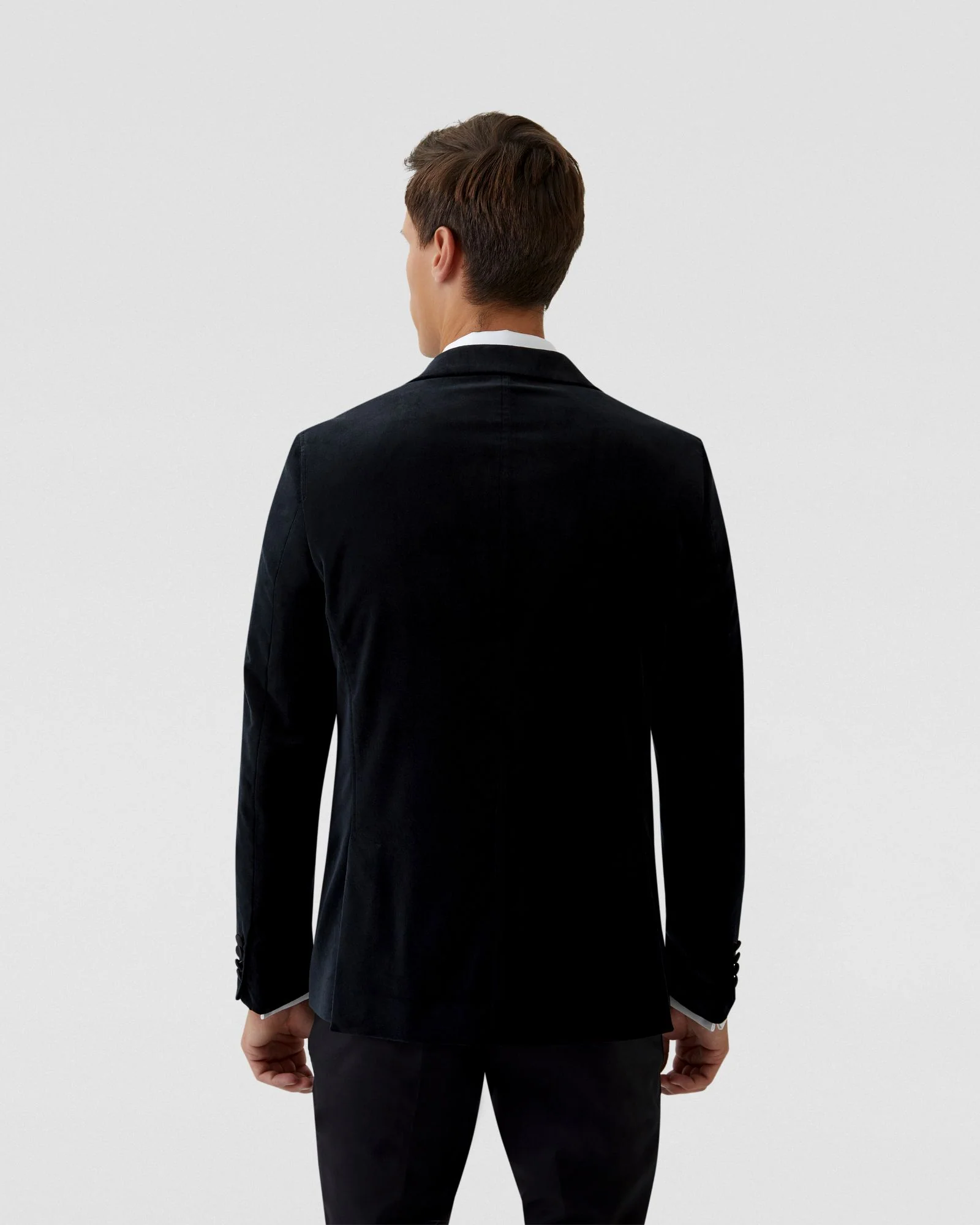 Blake Velvet Blazer With Peak Lapel - Image 3