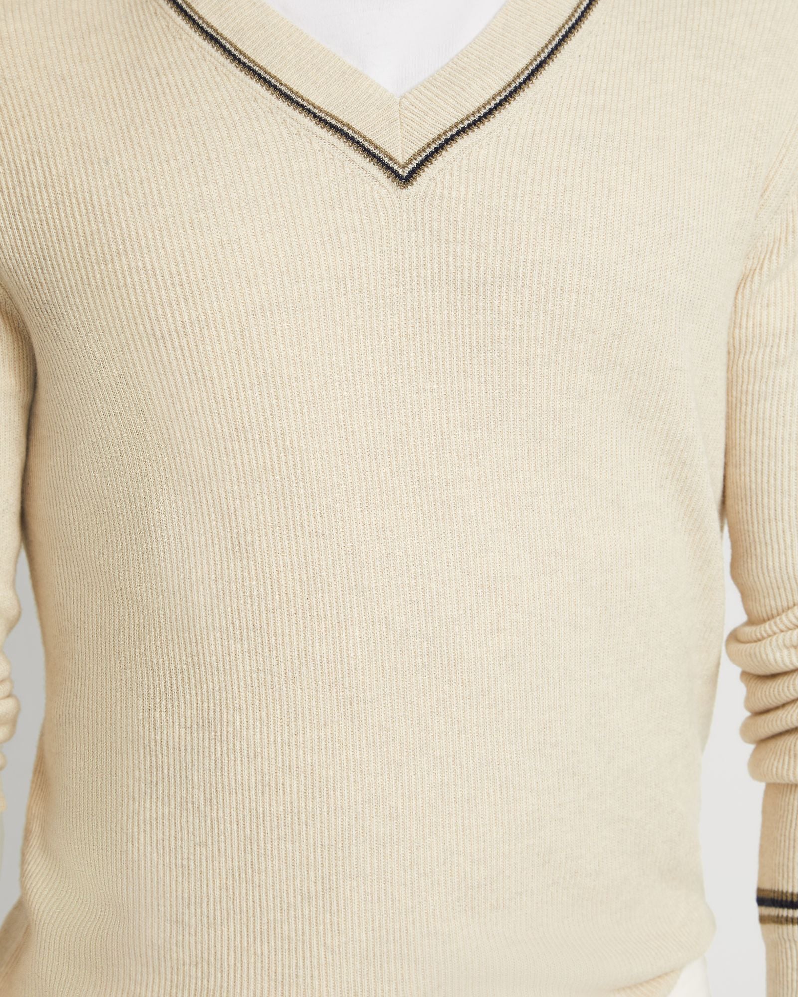 Bruno Cashmere Blend V-Neck Top - Image 12