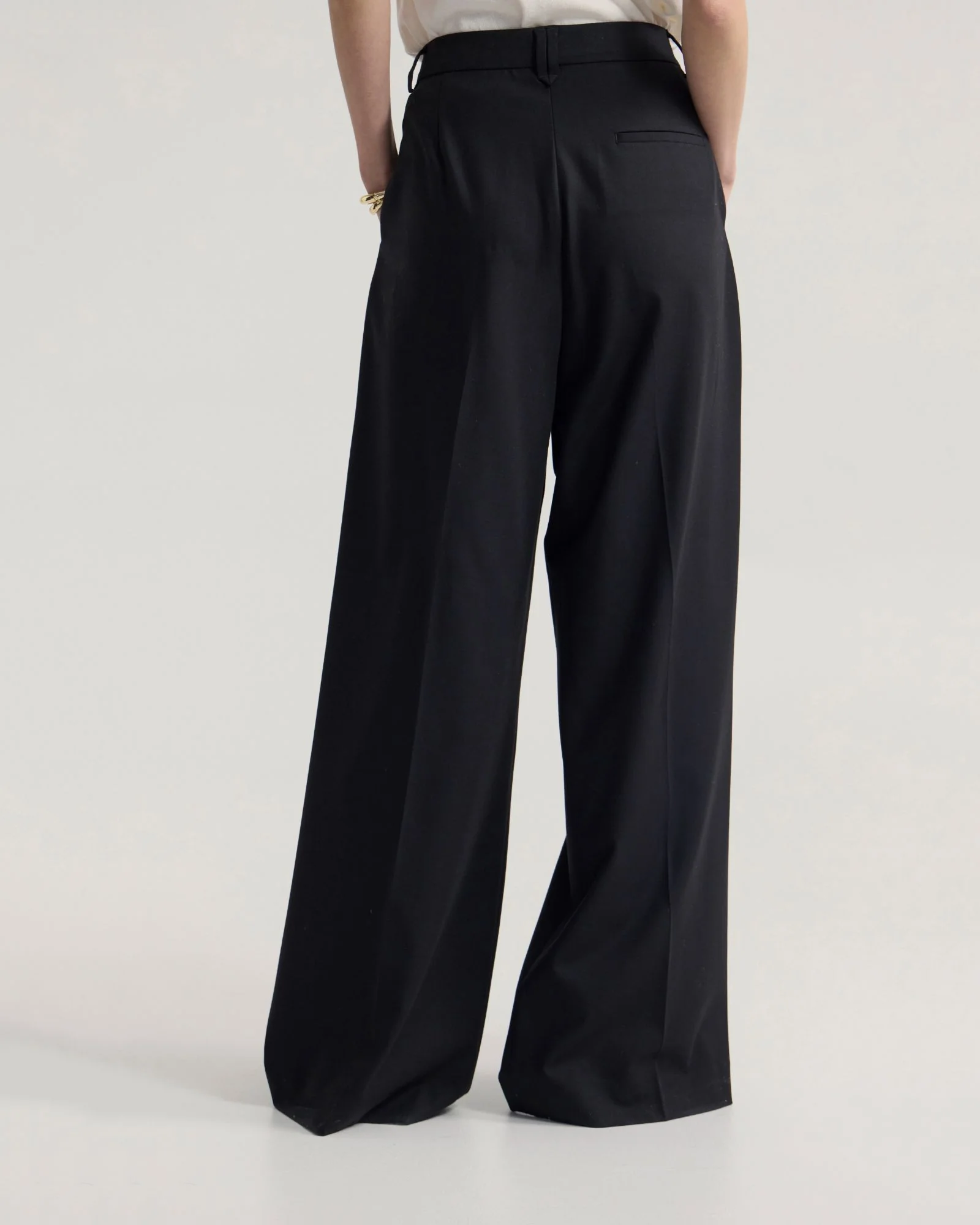 Cameron Pant - Image 4