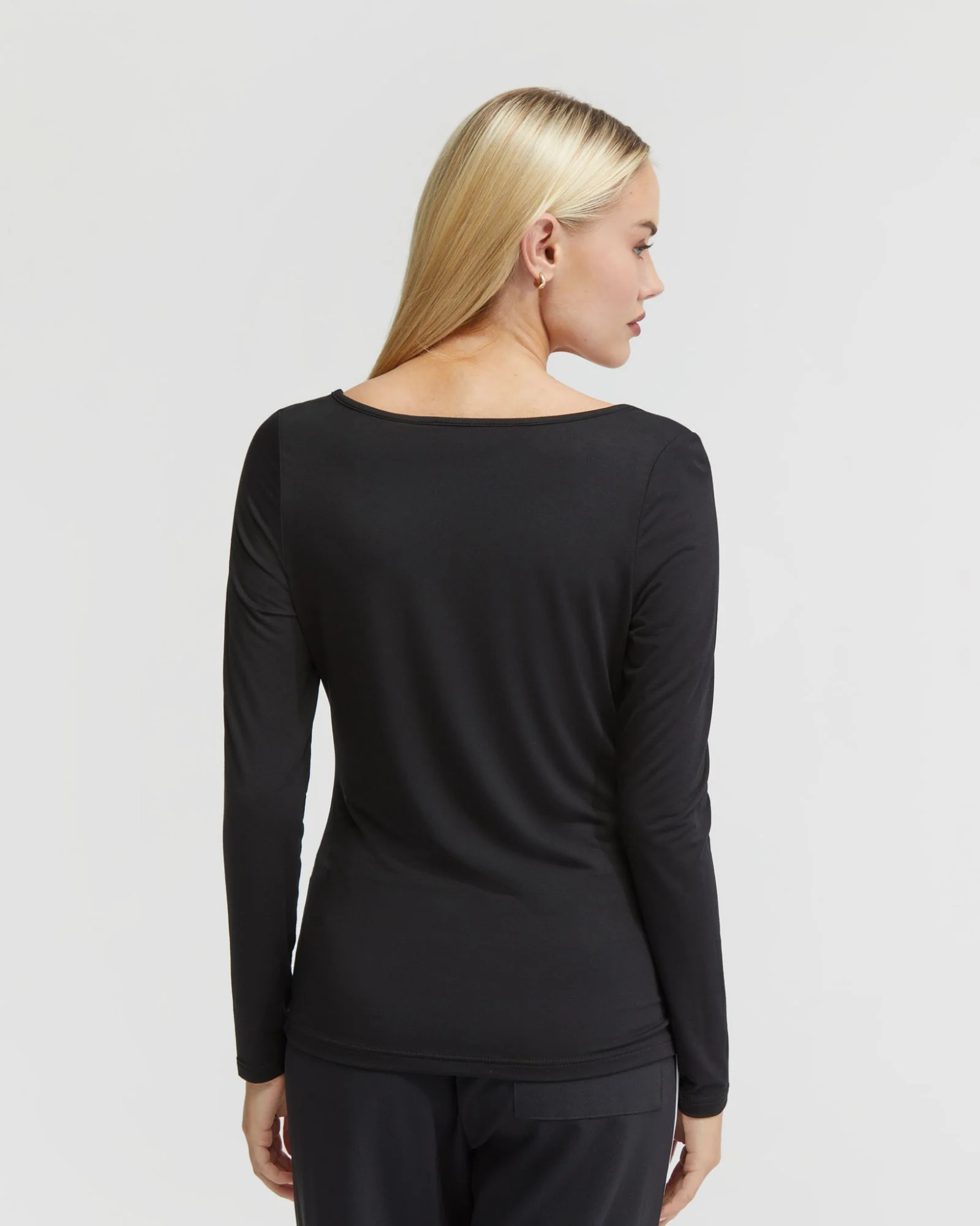 Cassie Square Neck Long Sleeve T-Shirt - Image 10