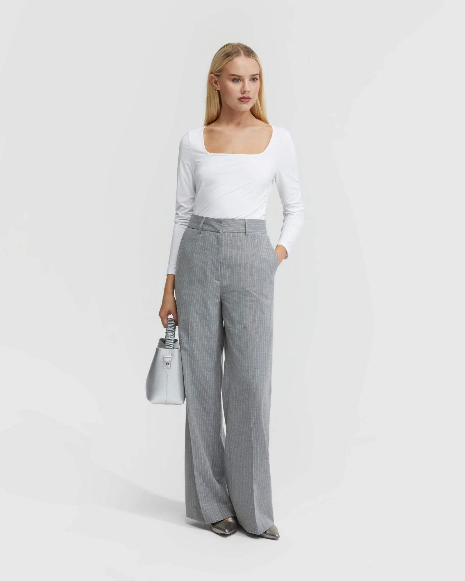Cassie Square Neck Long Sleeve T-Shirt - Image 14