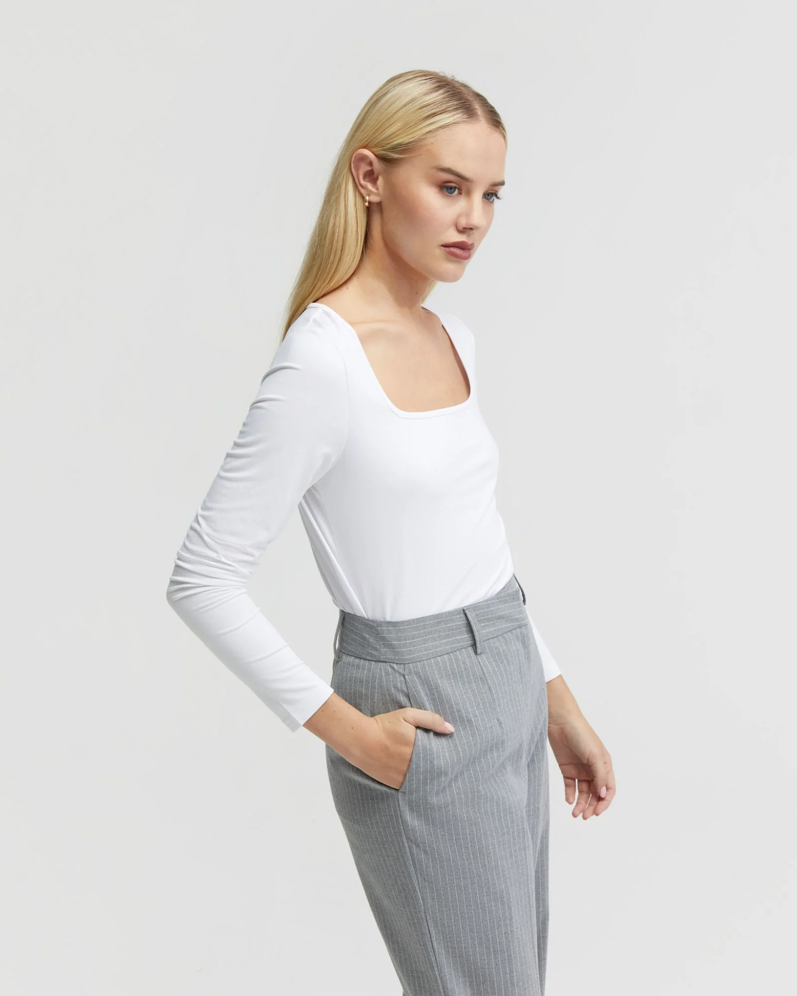 Cassie Square Neck Long Sleeve T-Shirt - Image 15