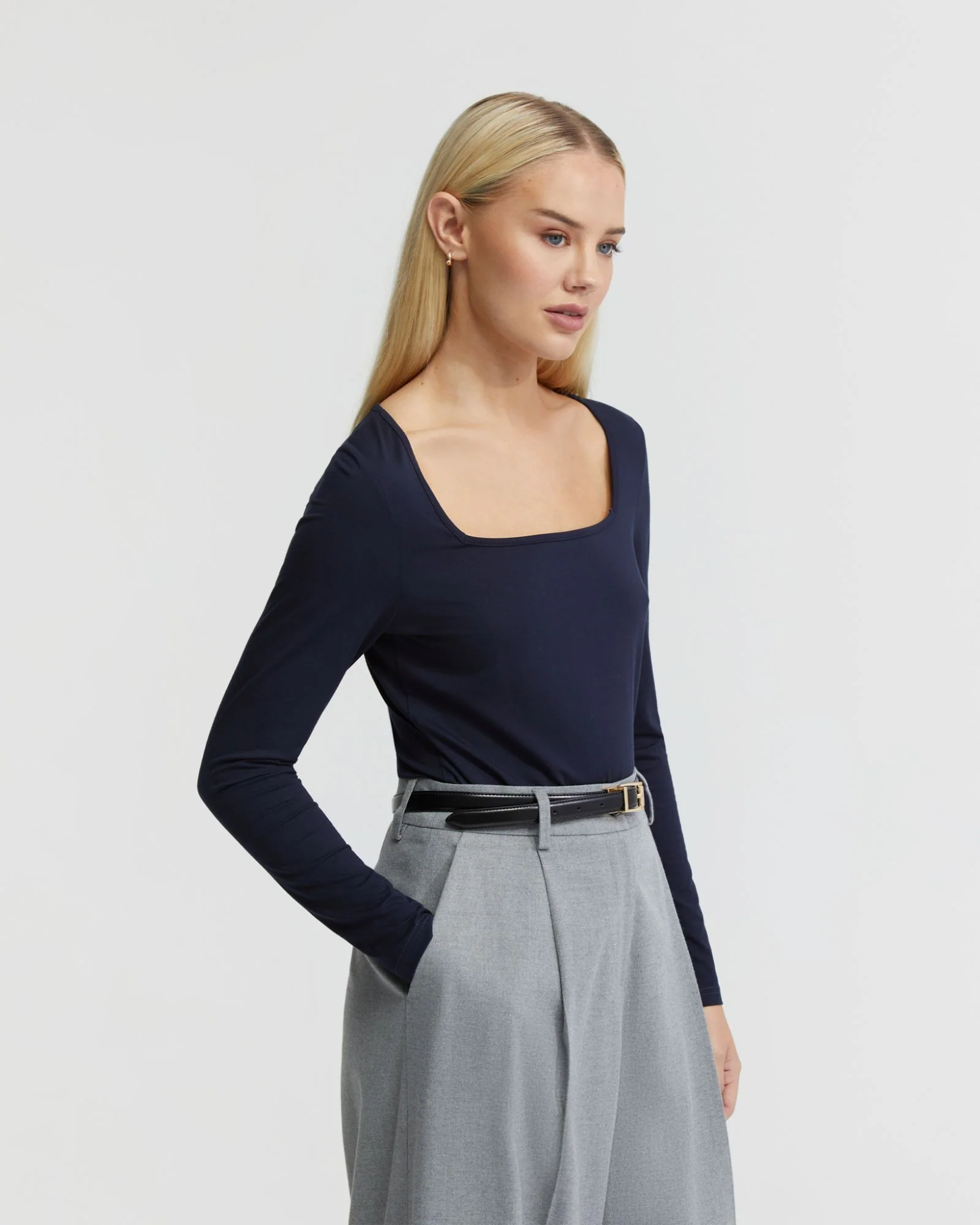Cassie Square Neck Long Sleeve T-Shirt - Image 2