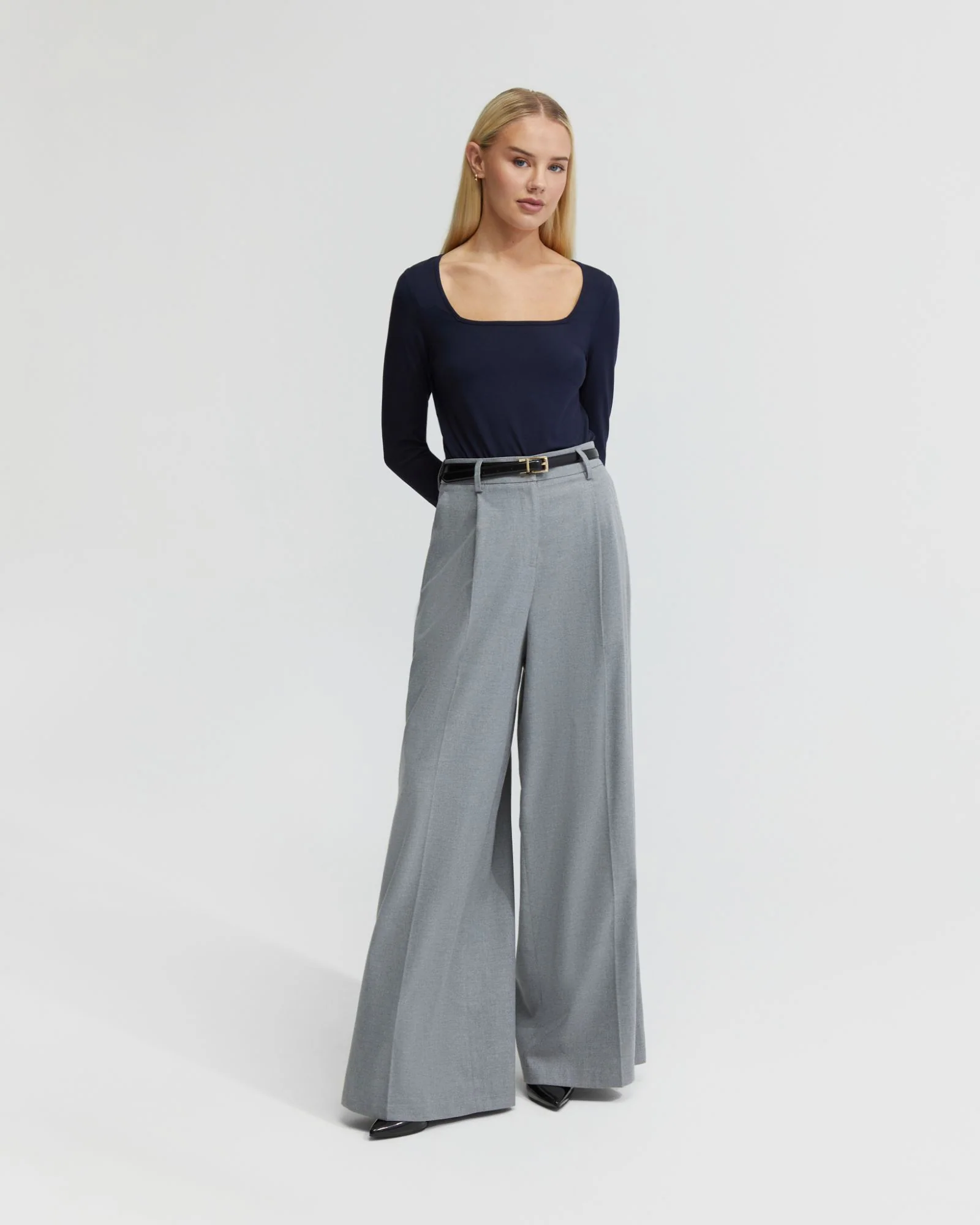 Cassie Square Neck Long Sleeve T-Shirt - Image 5