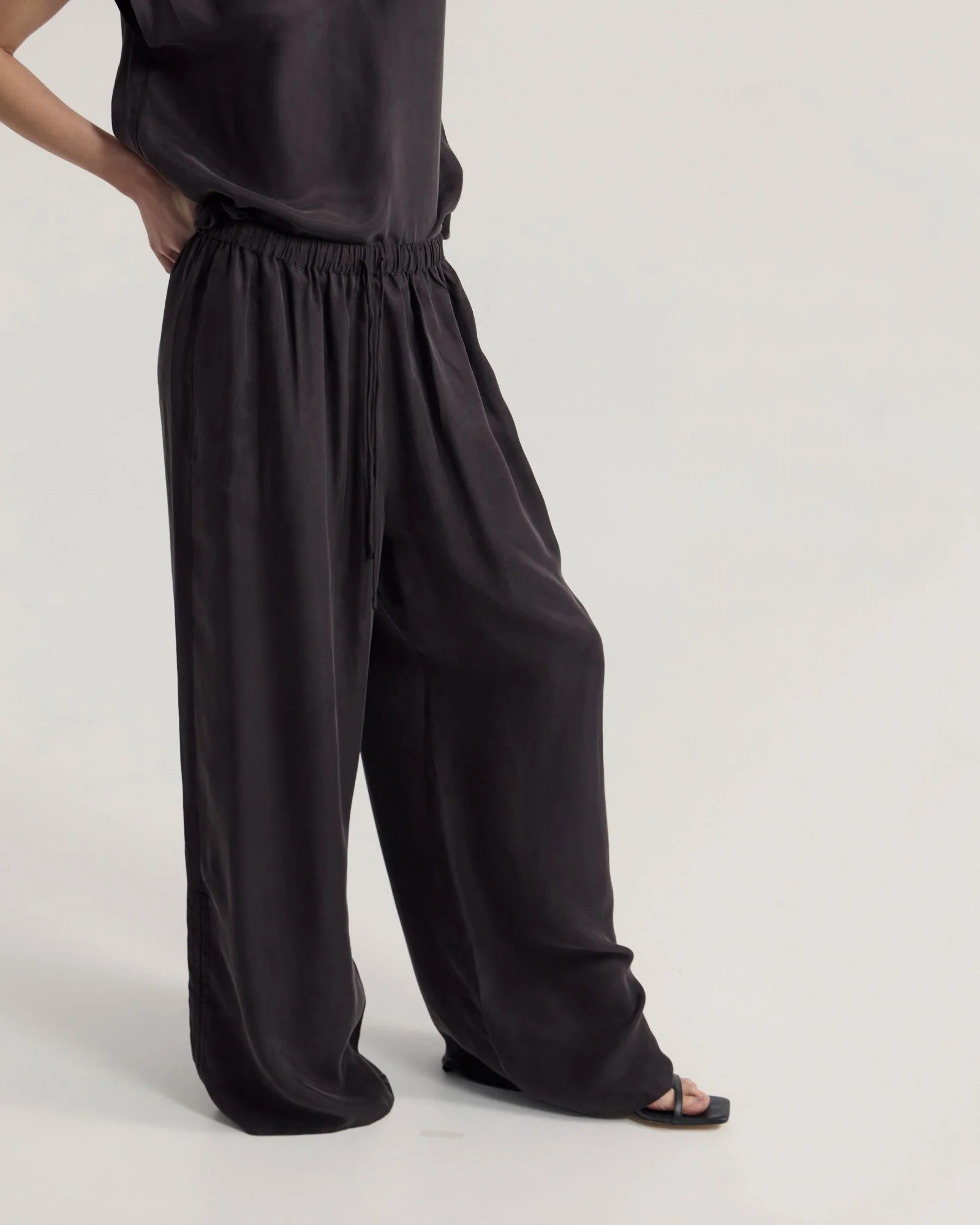 Clare Cupro Pant - Image 14