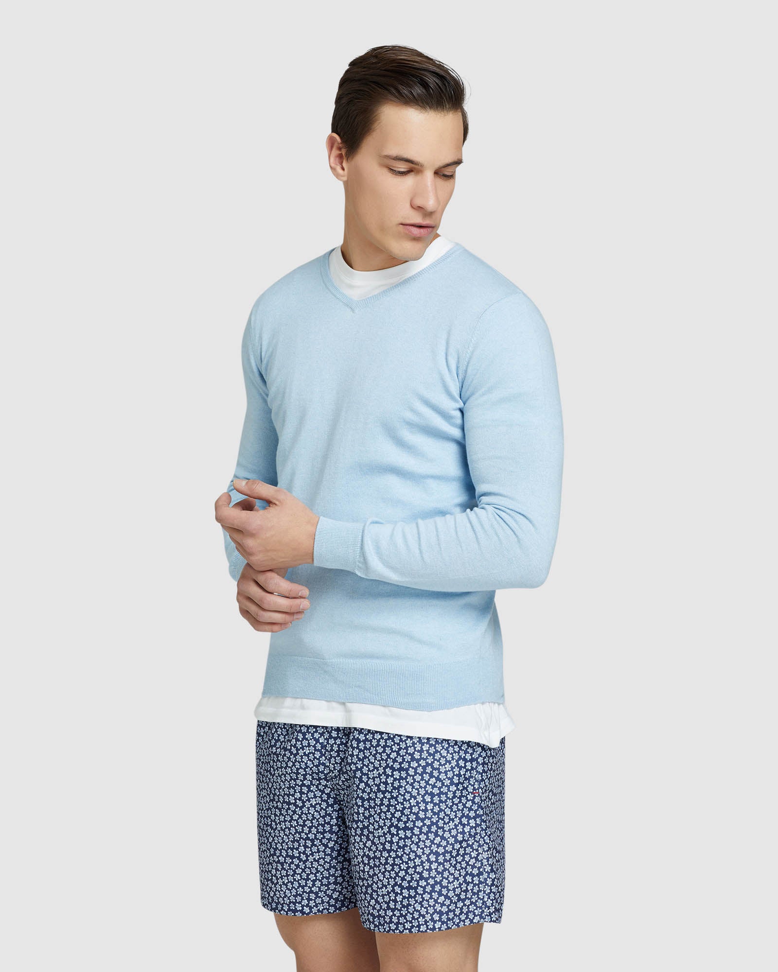Cotton Cashmere V-Neck Pullover - Image 2