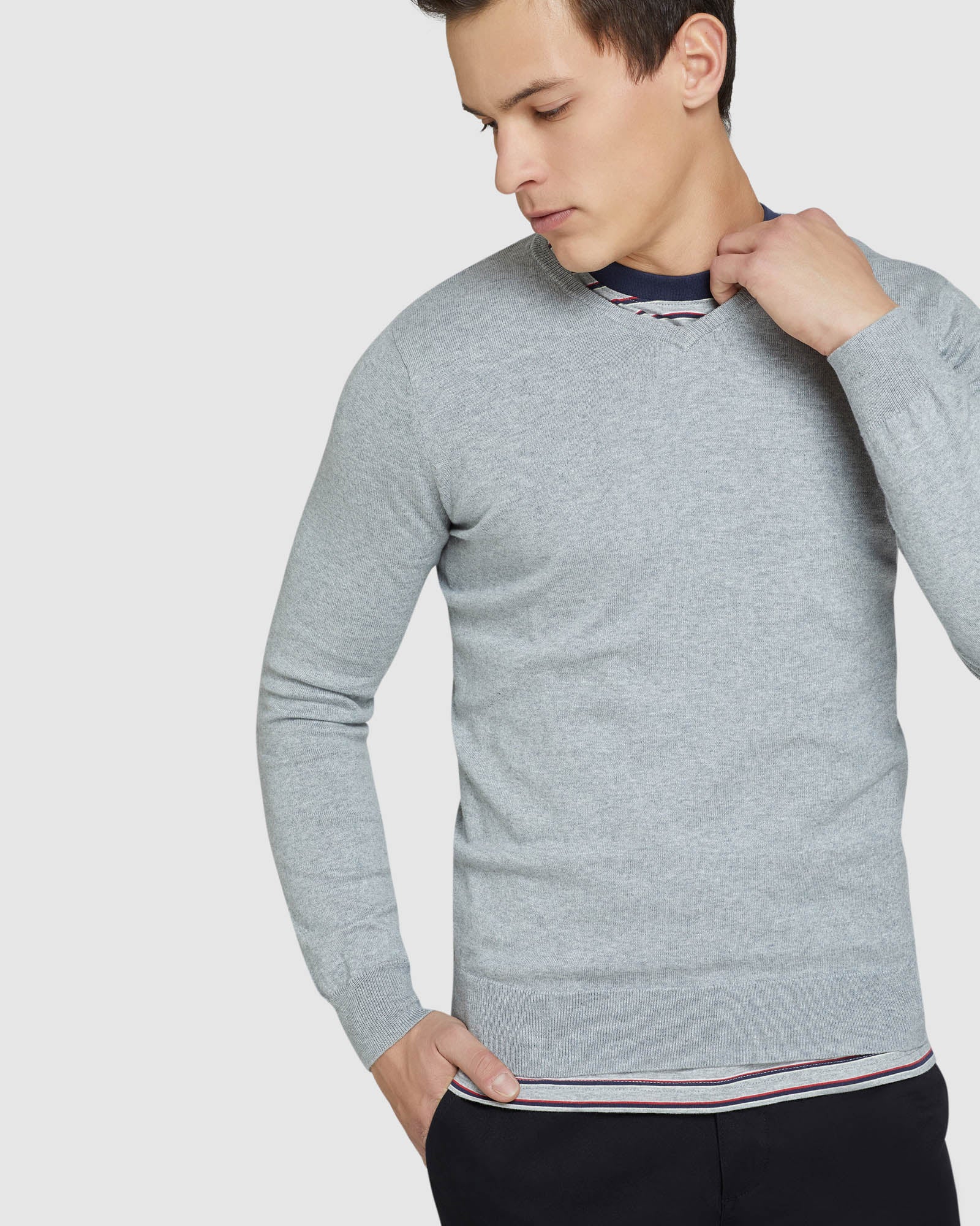 Cotton Cashmere V-Neck Pullover - Image 22