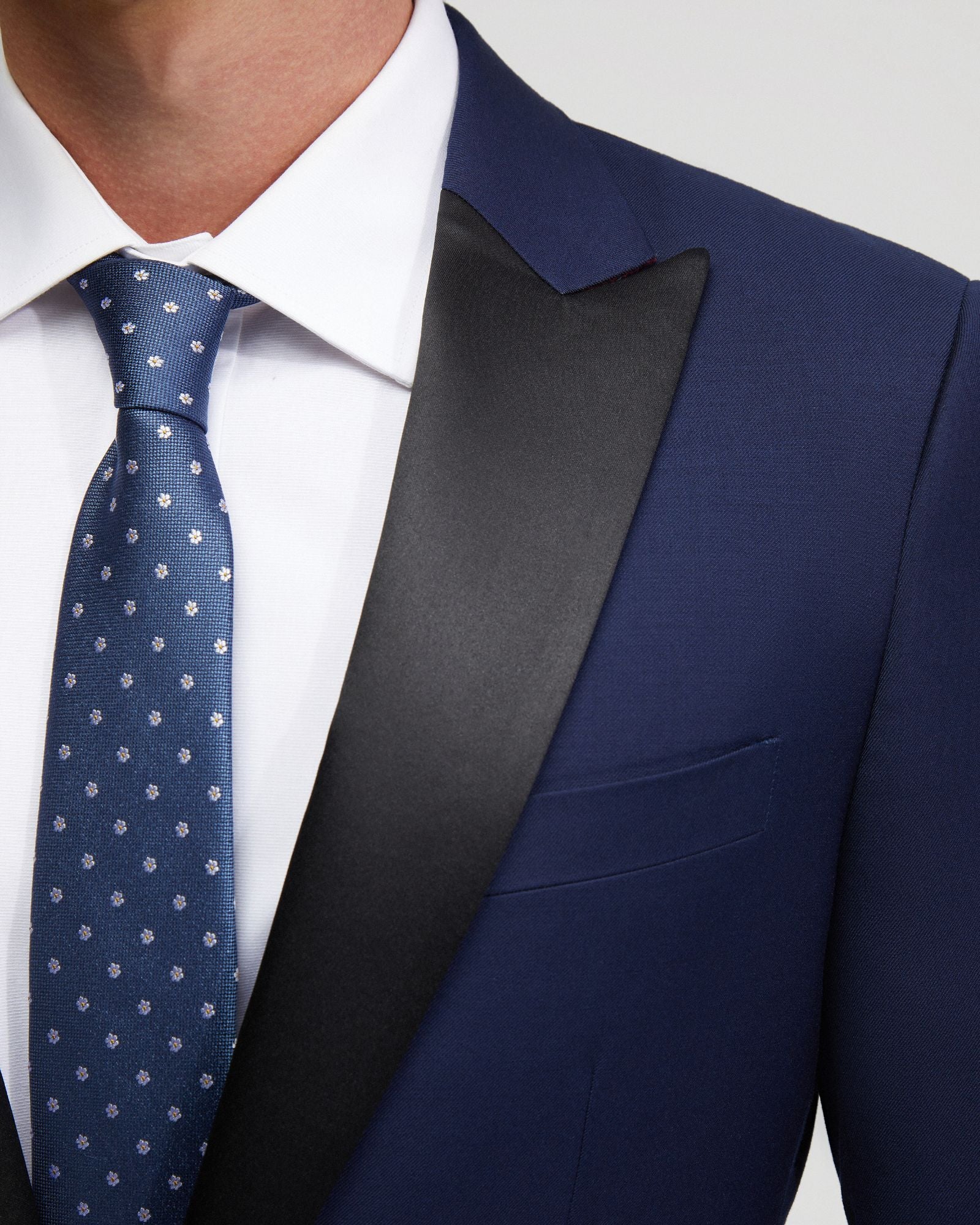 Dinner Suit Jacket With Peak Lapel - Image 6