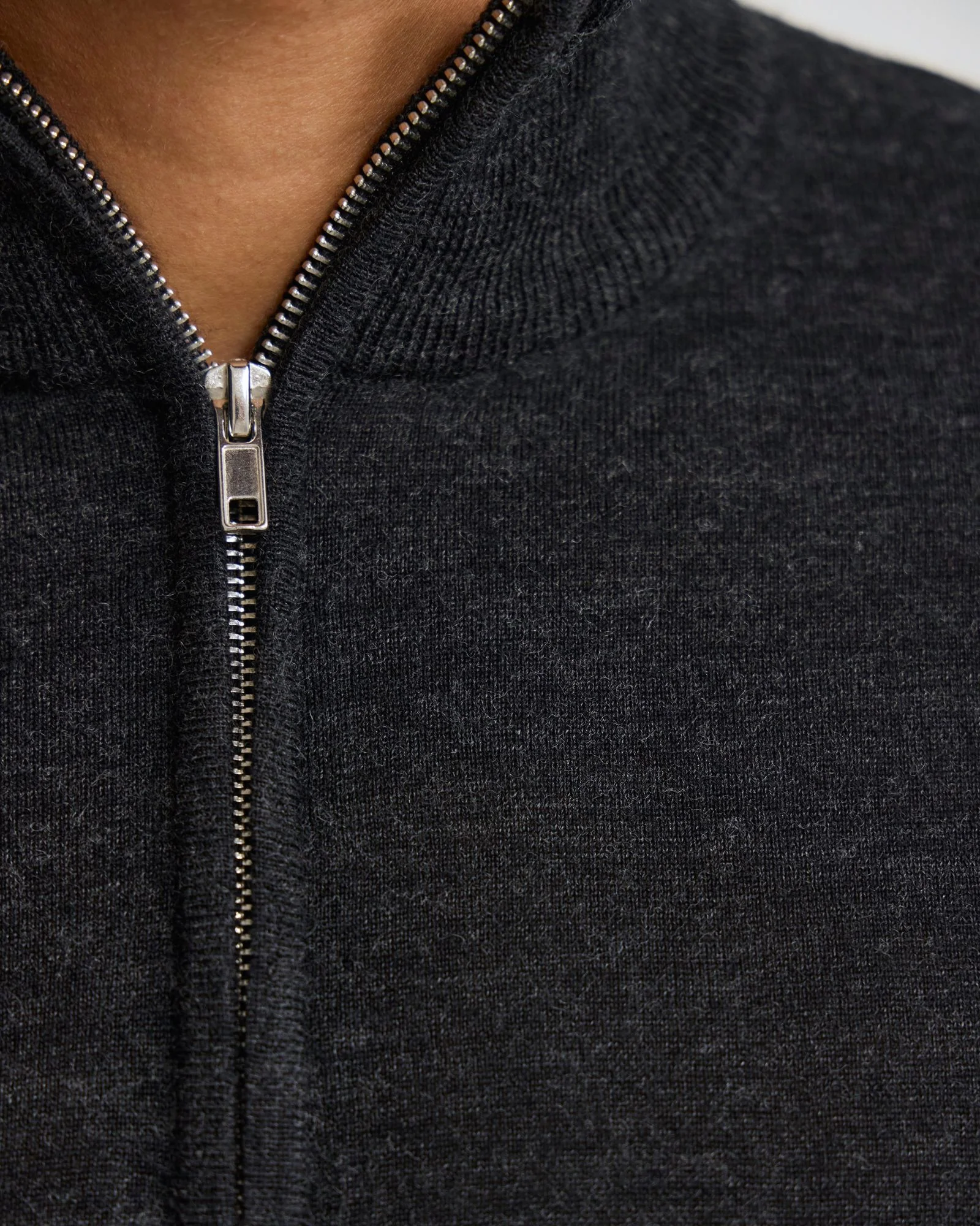 Merino Zip-Neck Wool Pullover - Image 35