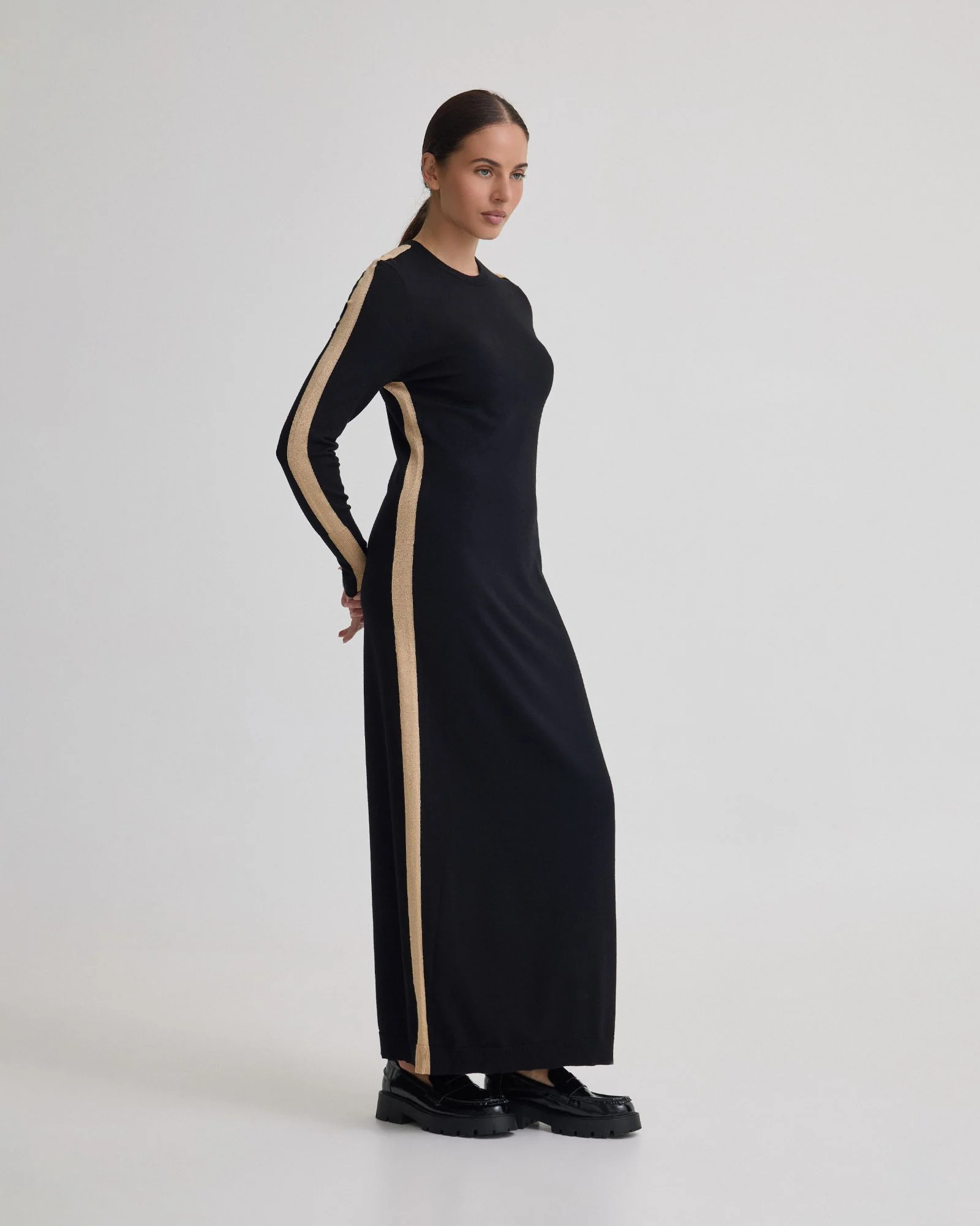 Pipper Knit Contrast Panel Dress - Image 5