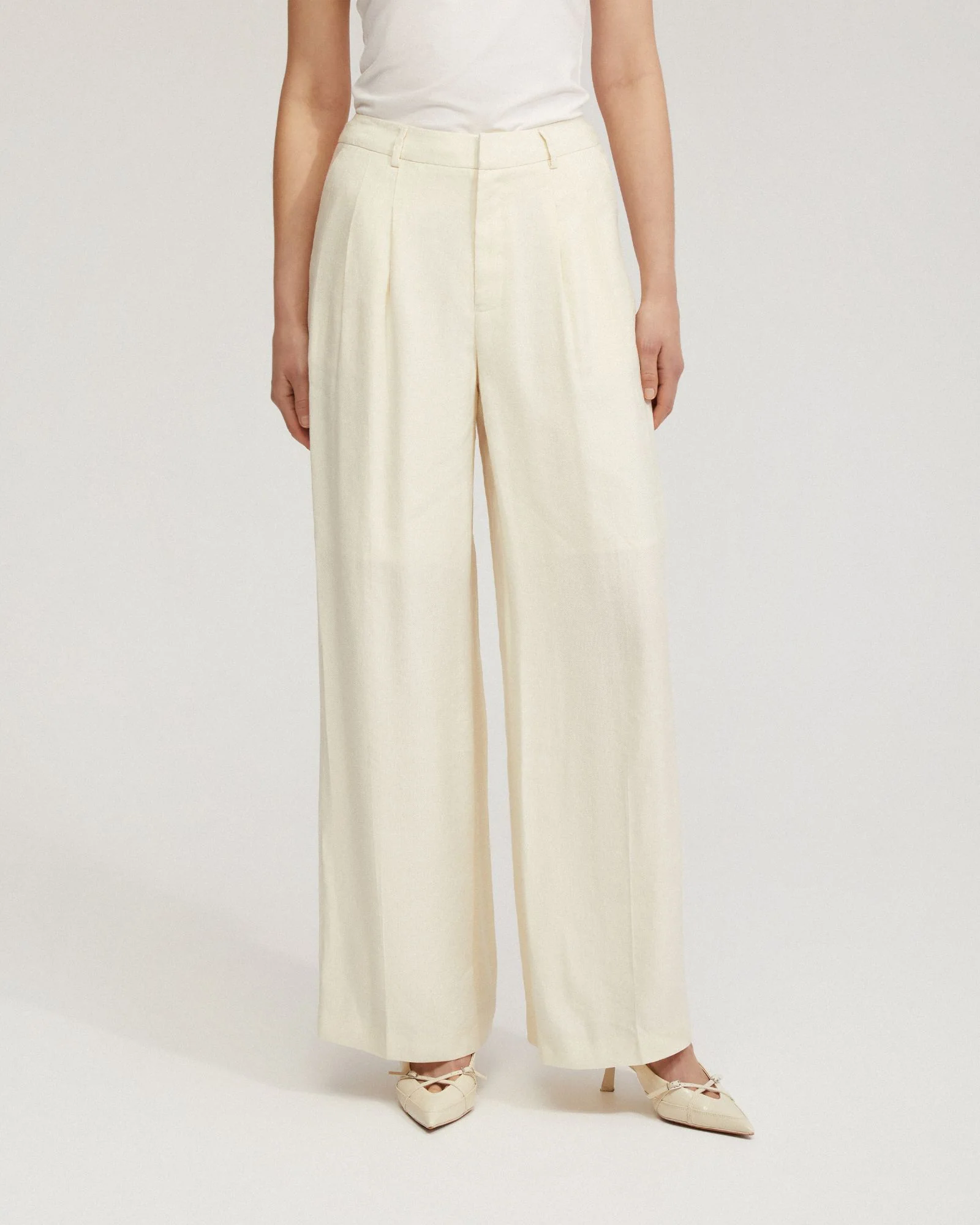 Sonia Linen Blend Front Pleat Pant