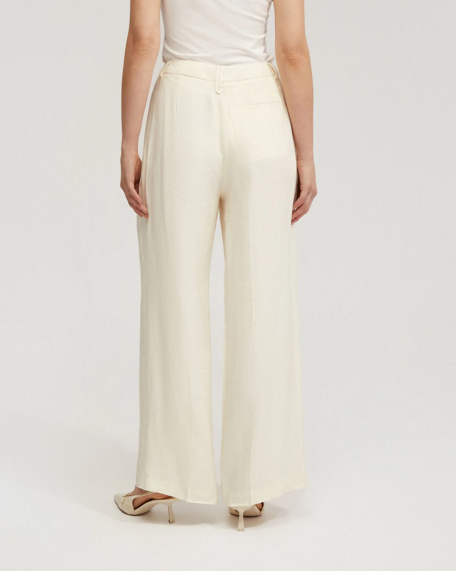 Sonia Linen Blend Front Pleat Pant - Image 3