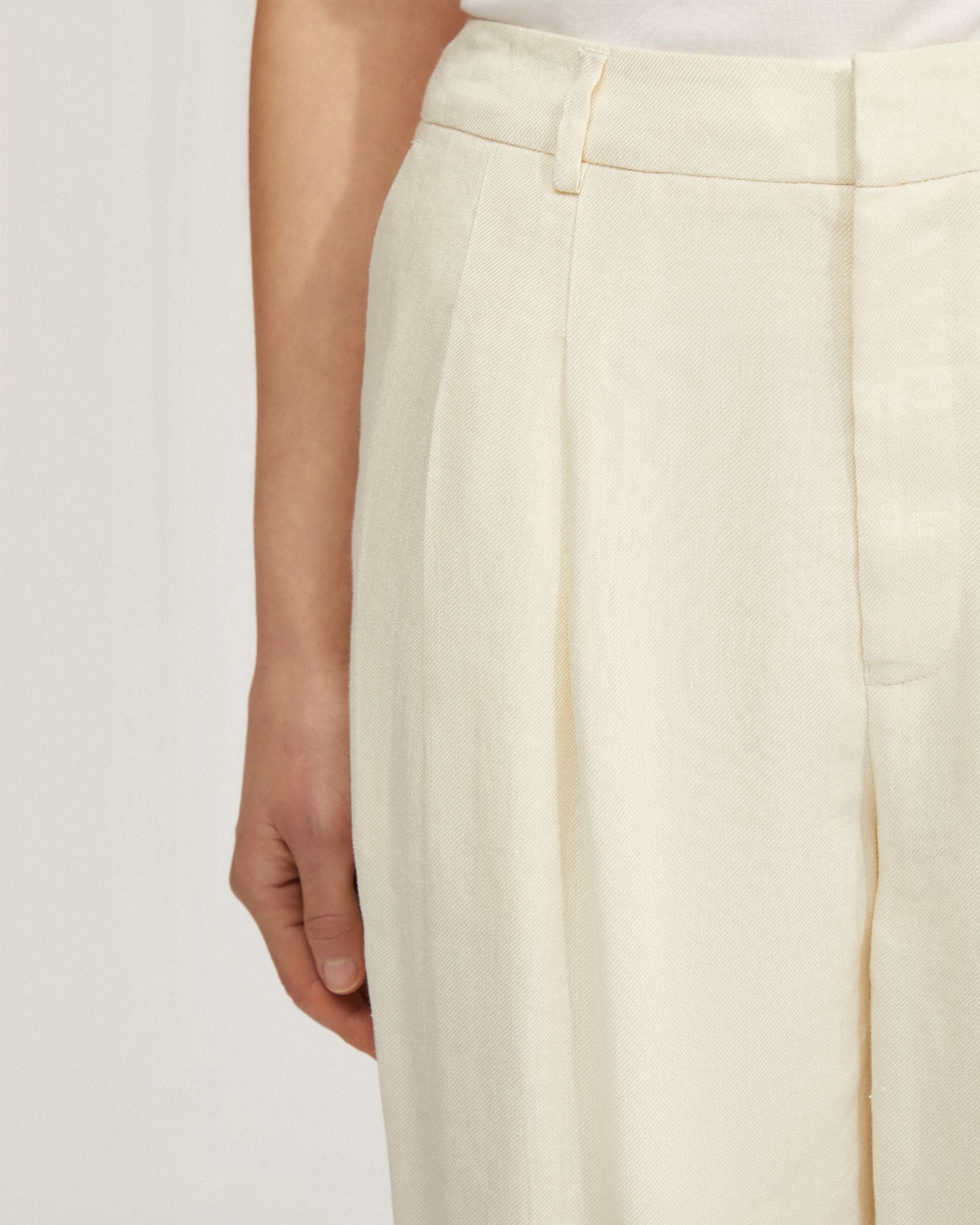 Sonia Linen Blend Front Pleat Pant - Image 6