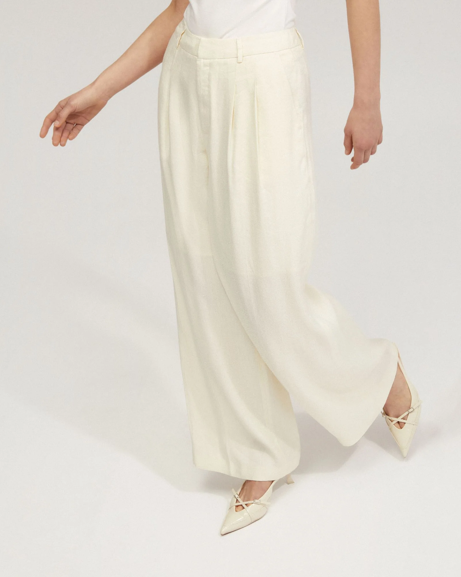 Sonia Linen Blend Front Pleat Pant - Image 7