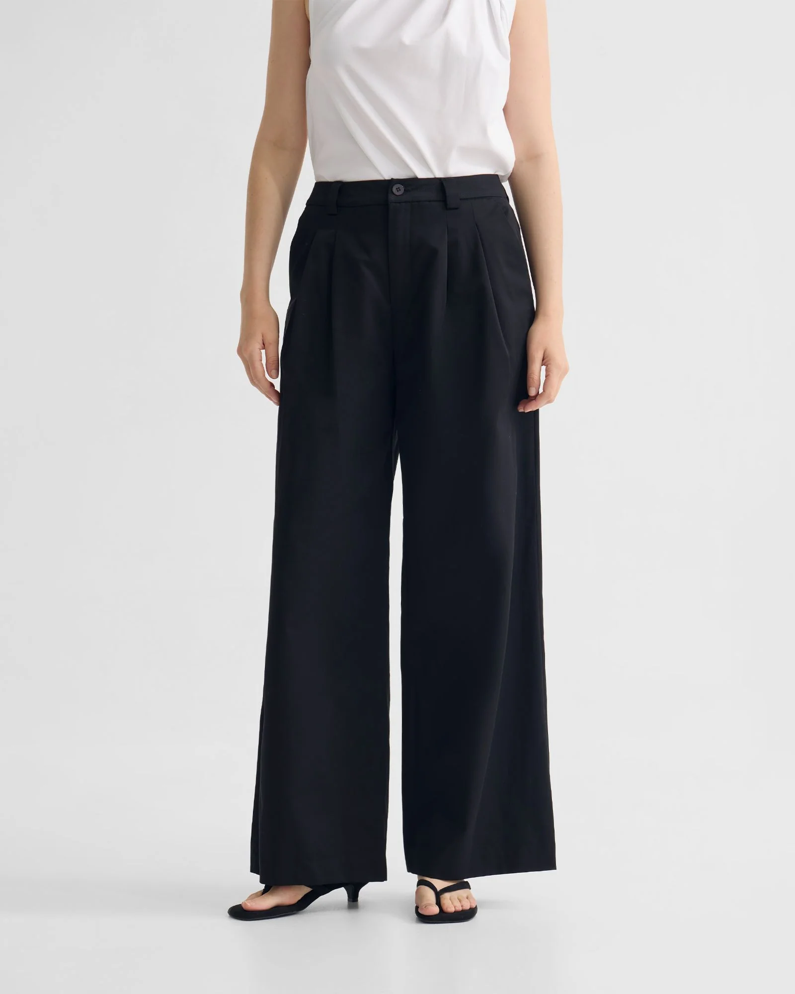 Sonia Pant - Image 2