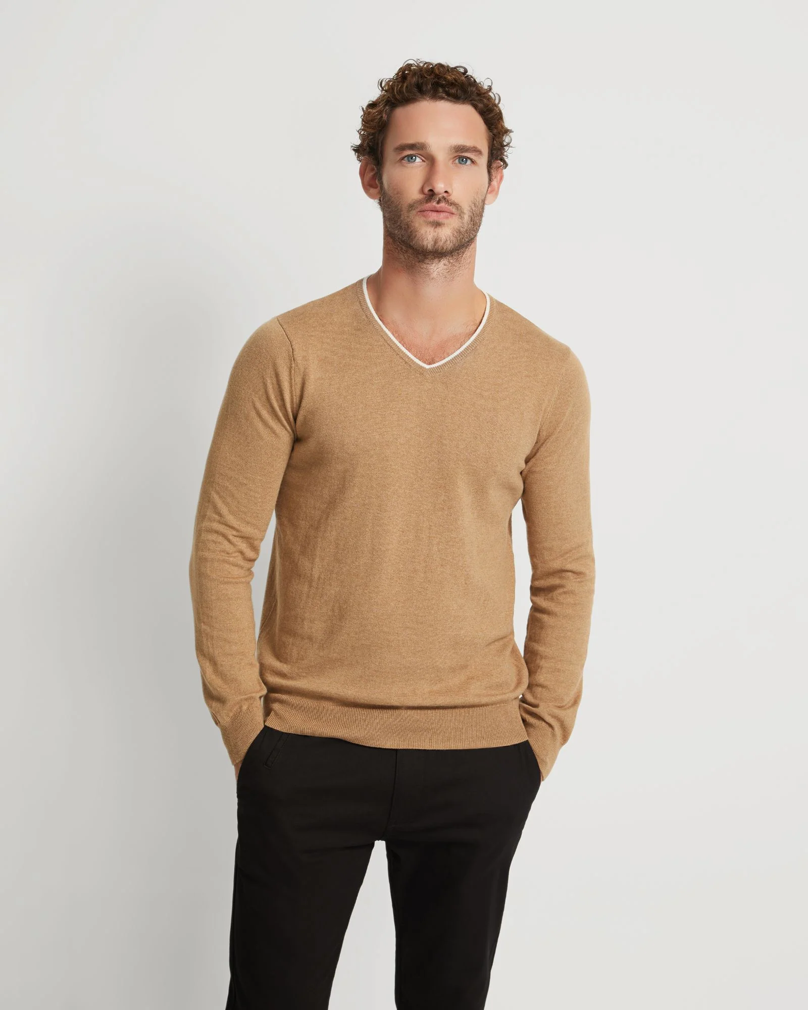 Tipping V-Neck Knitted Top - Image 11